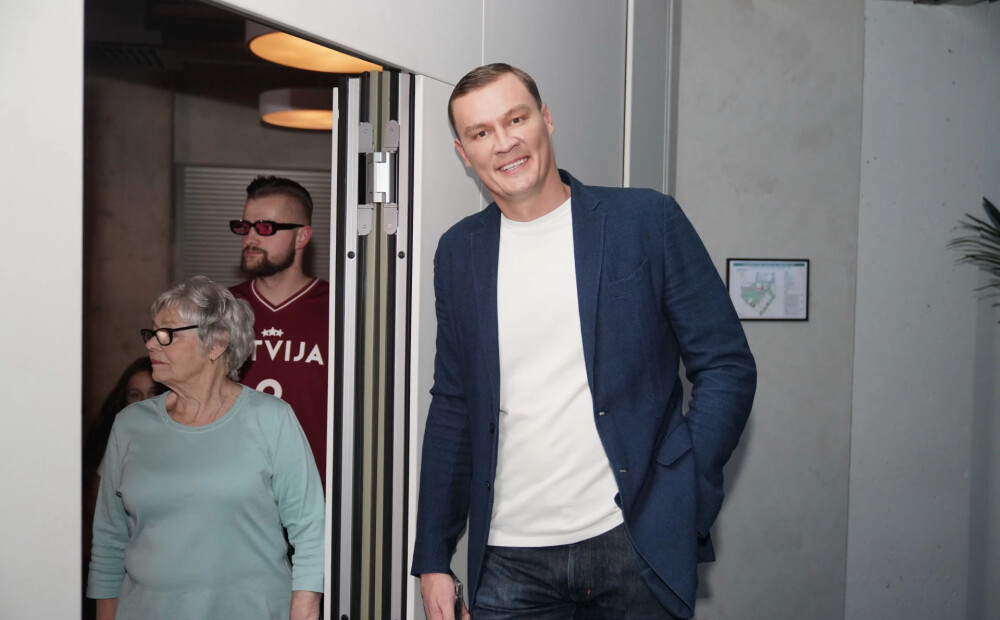 Kinodarbā par leģendāro basketbolisti Uļjanu Semjonovu nofilmējies arī Andris Biedriņš