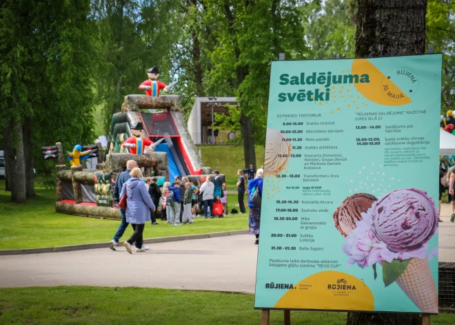 Pagājušās nedēļas nogalē, 30. maijā, Rūjienā krāšņi un plaši tika nosvinēti ikgadējie Saldējuma svētki, kas pilsētā pulcēja gan vietējos iedzīvotājus, gan viesus no citām Latvijas vietām.