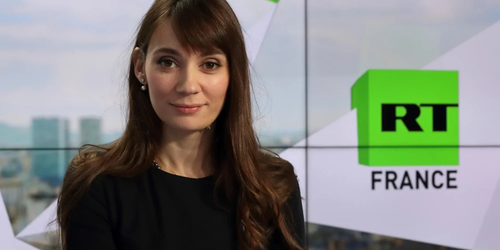Uz Parīzi Kseniju Fjodorovu nosūtīja Krievijas finansētā medija RT galvenā redaktore Margarita Simonjana.