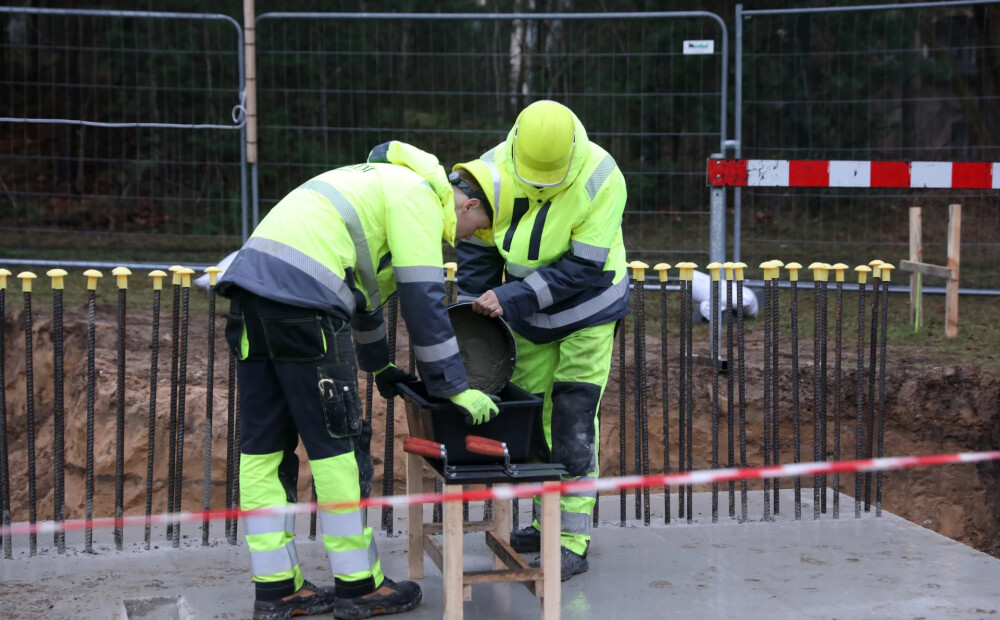 Zelta trijnieks - nozares Igaunijā, kur algas pārsniedz 3000 eiro. Vai Latvija spēj turēt līdzi kaimiņam?