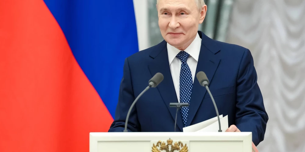 Krievijas diktators Vladimirs Putins turpina dzīvo alternatīvā realitātē no pārējās pasaules.