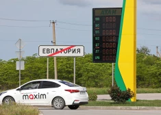 Крым опять заглох: на полуострове продают топливо по талонам