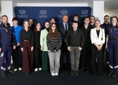Valmieras skolnieču pieredze Latvijas Jaunatnes padomē: no jauniešu idejām līdz valsts mēroga lēmumiem
