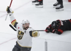 "Golden Knights" atspēlējas un ar uzvaru sāk Stenlija kausa finālu