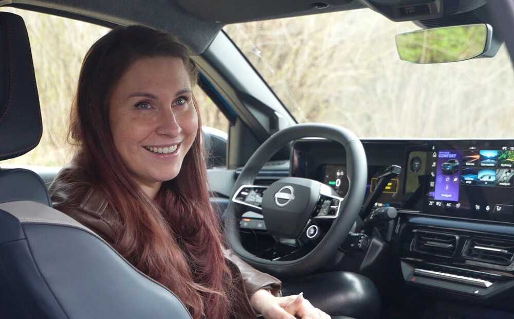 Vai jaunā Nissan Micra spēj pārsteigt? To noskaidrosim kopā ar Sandu Dejus