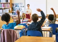 Ņemot vērā pieprasījumu, divās Rīgas skolās atvērs papildu pirmās klases