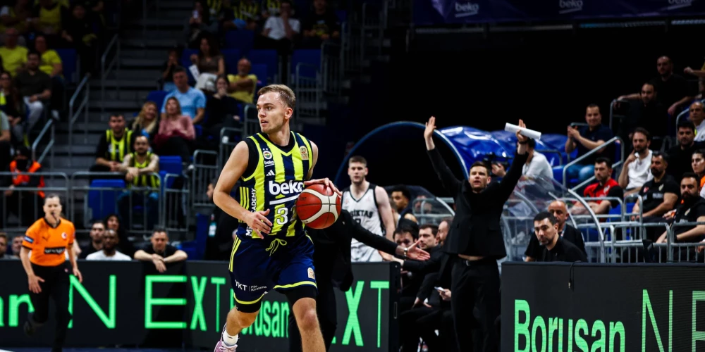 "Fenerbahce" mājās bija pārāka ar 73:72  un sērijā līdz trīs uzvarām panāca 2-0.