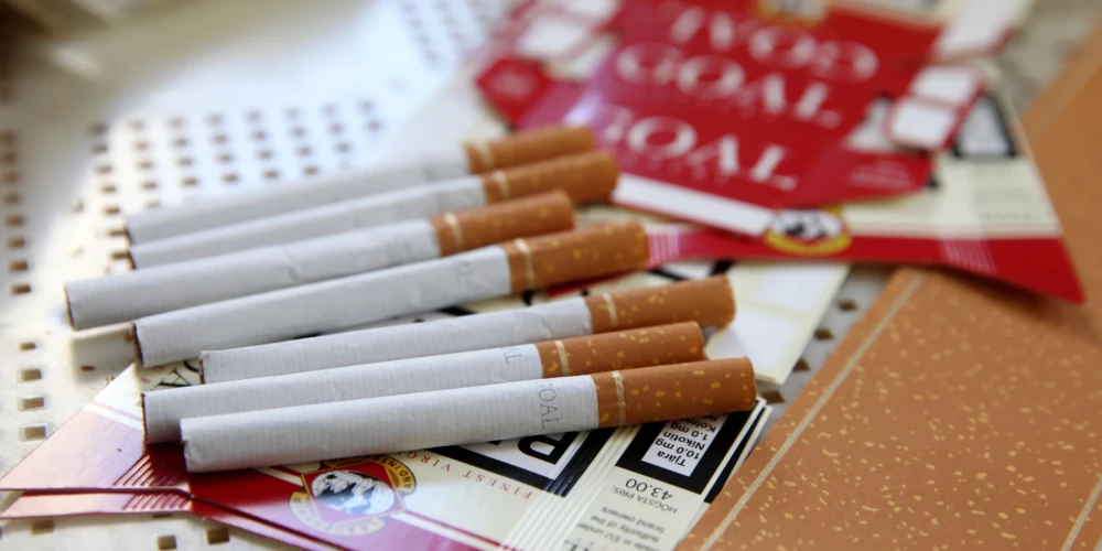 Latvijā viltoto cigarešu īpatsvars pārsniedz Eiropas vidējo rādītāju vairāk nekā divarpus reizes. 