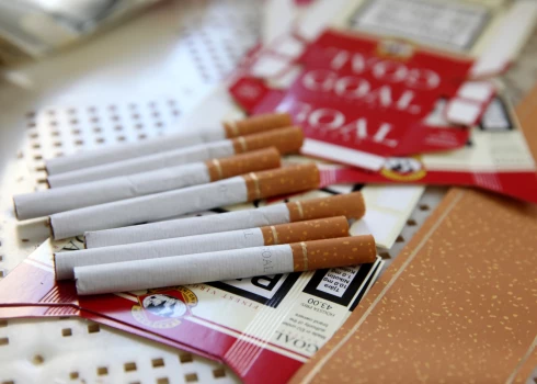 Latvijā viltoto cigarešu īpatsvars pārsniedz Eiropas vidējo rādītāju vairāk nekā divarpus reizes. 