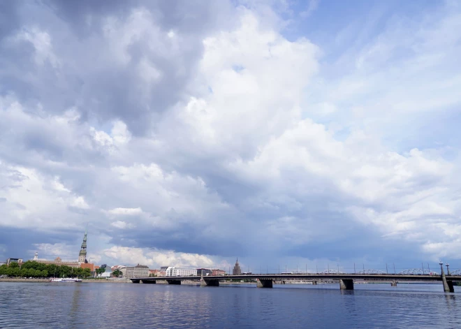 Tuvākajās dienās brīžiem gaidāms lietus
