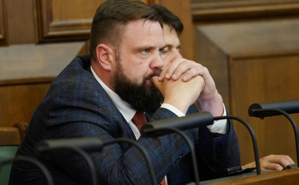 KP šobrīd nav saskatījusi elektroauto tirgotāju darbībās negodprātīgu rīcību, atklāj Vitenbergs