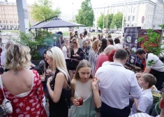 FOTO: "Stockmann" pulcē viesus vasaras garšu pēcpusdienā