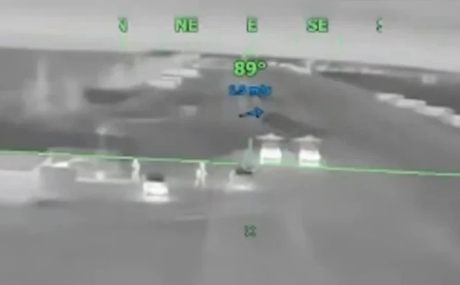 Īpaša uzmanība tiek pievērsta mērķiem, kas atrodas tieši skrejceļa zonā, apgrūtinot ienaidniekam šī objekta izmantošanu militāriem mērķiem.