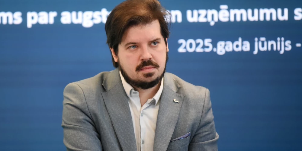 Izglītības un zinātnes ministrijas valsts sekretārs Jānis Paiders.
