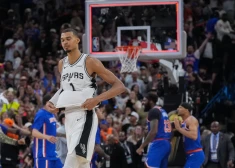 Vembanjamas kļūda mača izskaņā ļauj "Knicks" sērijā panākt jau 2-0