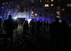 В Риге у многоэтажки обрушился балкон шестого этажа
