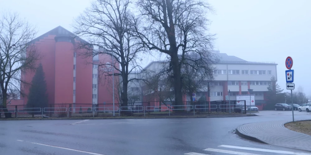 Dobeles slimnīca.
