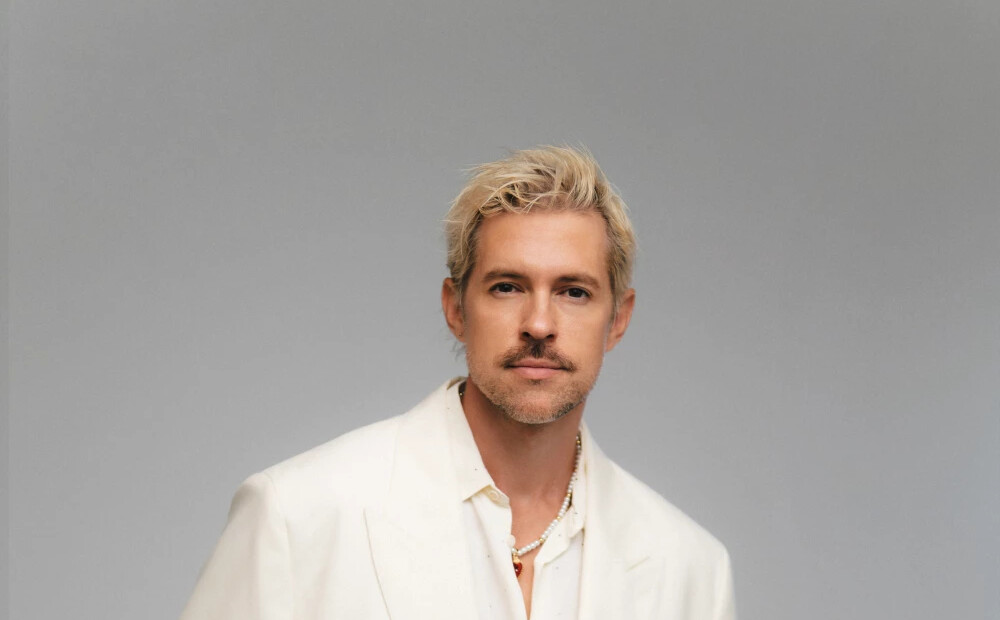 Markus Riva ieskandina vasaru ar mini albumu