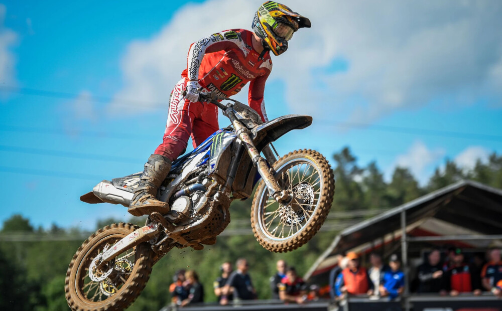 Brāļi Reišuļi Ķegumā MX2 pirmajā braucienā finišē labāko des
