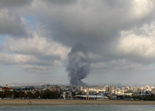 Tuvajos Austrumos atkal skan sprādzieni: Izraēlas gaisa spēki Irānai devuši atbildes triecienus