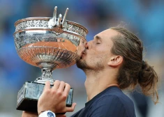 Vācietis Aleksandrs Zverevs piecos setos izcīna pirmo "Grand Slam" titulu karjerā