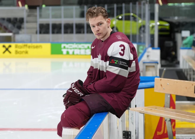 Ņujorka vai Sietla? NHL apskatniekiem dalās domas, kura komanda draftā izvēlēsies Albertu Šmitu