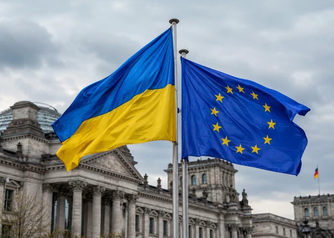После смены правительства Венгрия перестала блокировать переговоры о вступлении Украины в ЕС. Они начнутся 15 июня
