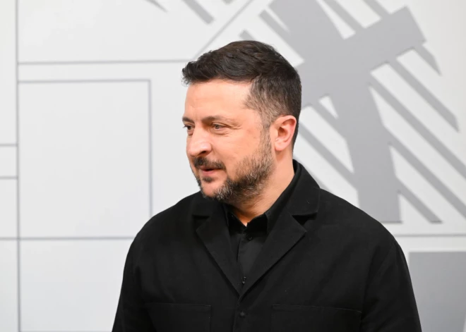"Ukraina ir gatava. Redzēsim, kad būs gatava Krievija!" Zelenskis apstiprina gatavību miera sarunām