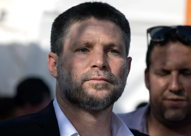 Francija aizcērt durvis Izraēlas finanšu ministra Smotriča deguna priekšā