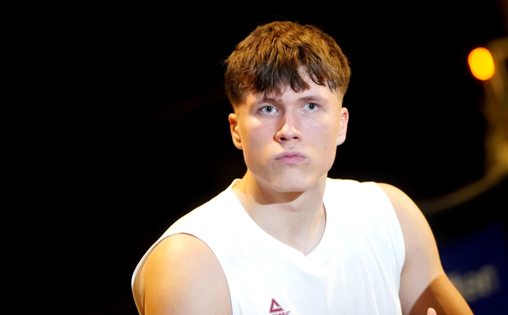 Ričards Aizpurs koledžu basketbola karjeru sāks Teksasas klu