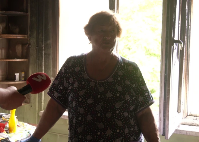 Чайник вспыхнул, квартира утонула в дыму: в Тукумсе ночной пожар уничтожил кухню