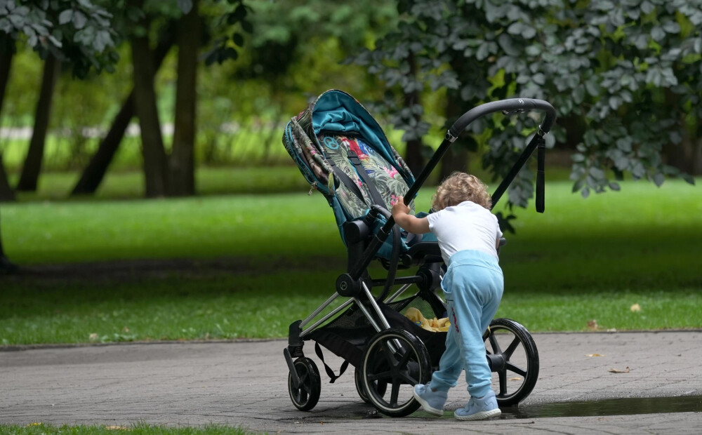 Vecākiem varētu ļaut pašiem sadalīt ģimenes pabalstu saņemša