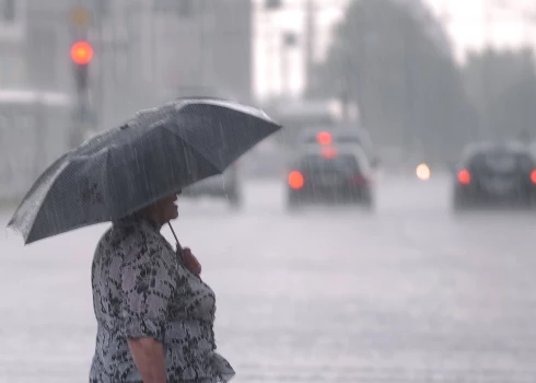 Latviju gaida drēgna nedēļas nogale.