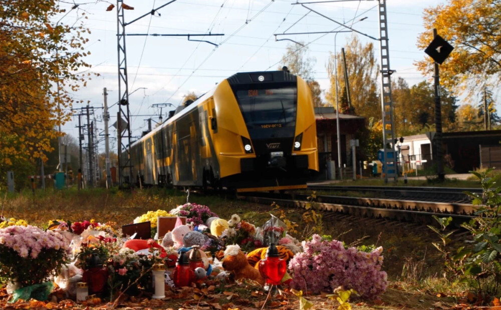 Trīs bojāgājušie astoņos mēnešos: Imantas pārbrauktuvē prasa