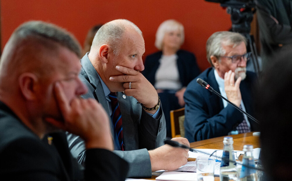 Saeimā bremzē ieceri publiskot Latvijas uzņēmumus, kas tirgo