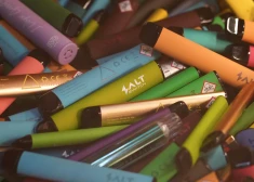 Plānots ieviest depozīta sistēmu e-cigarešu savākšanai un pārstrādei