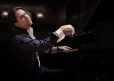 Izcilais pianists Georgijs Osokins ar īpašu solokoncertu viesosies Mazajā Mežotnes pilī