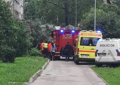 Vecmīlgrāvī kādā daudzdzīvokļu namā atrasts miris cilvēks