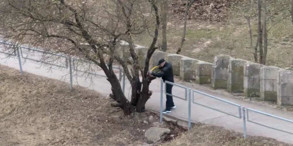 Policija lūdz atpazīt attēlā redzamo cilvēku.
