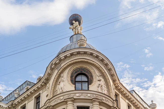 В сердце Старой Риги продан дом с более чем вековой историей.