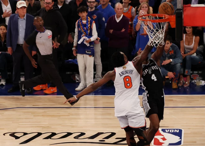 "Stulbākā basketbola komanda vēsturē!" Čārlzs Bārklijs skarbi kritizē "Spurs" par izlaisto pārsvaru NBA finālsērijā