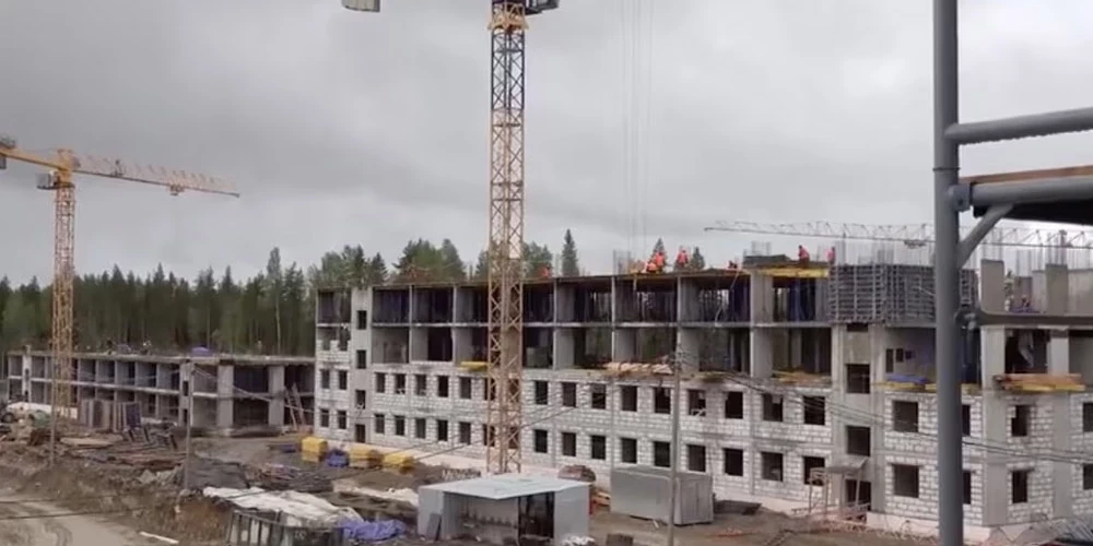 Jaunajā militārajā pilsētiņā plānots izvietot no 4000 līdz 6000 karavīru. 