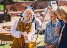 Mazie arheologi aicināti uz Turaidas pili: bērniem būs iespēja pētīt, darināt un ceļot laikā