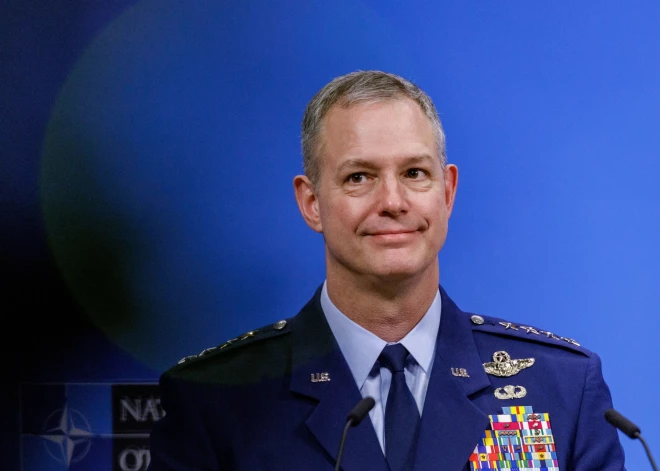 NATO komandieris mierina Baltijas valstis: Krievijas uzbrukums izgāztos!
