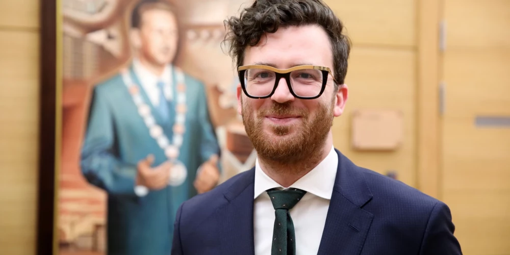 Pēdējos astoņus gadus Mārtiņš Dambergs bija IBSF viceprezidents juridiskajos jautājumos.