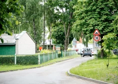 Daugavpilī maina statusu piebraucamajiem ceļiem pie pirmsskolas izglītības iestādēm, atvieglojot to remontu