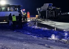 Avārijas dēļ amputētas kājas - tiesās indieti, kura izraisītās sadursmes dēļ Latvijā smagi cieta autobusa šoferis