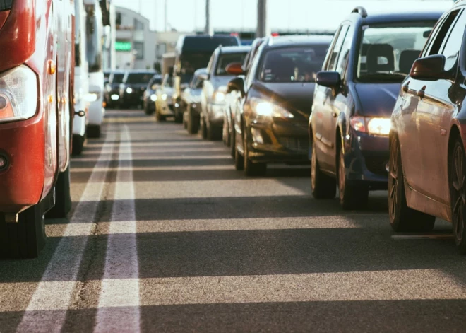 TESTS. Cik daudz tu zini par videi draudzīgiem pilsētas transporta risinājumiem?