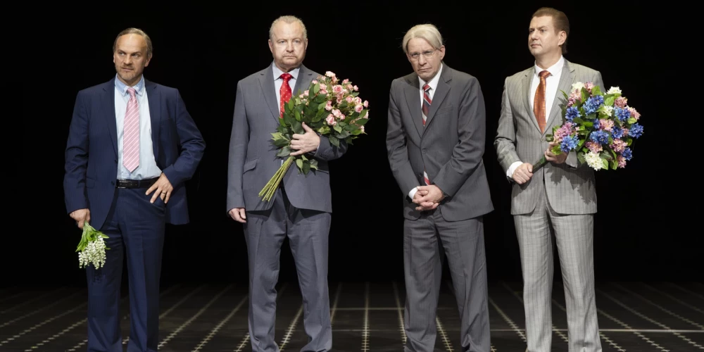 Ieskats Dailes teātra izrādē "Rīkojums Nr. 2".