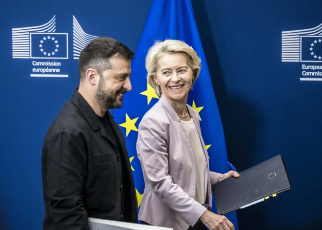 Eiropas Savienība spērusi nozīmīgu soli uz priekšu divu valstu uzņemšanai blokā